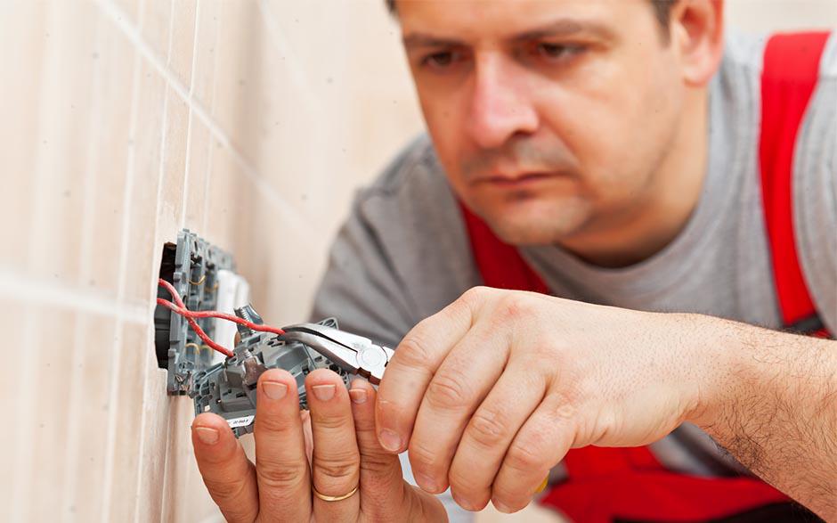 recherche électricien Paris 4